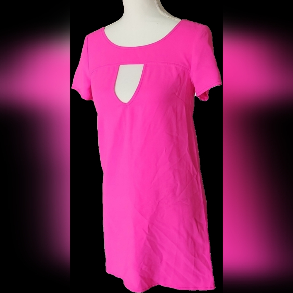 Bright pink majenta TOBI  slip on xs dress with triangle accent on front & back